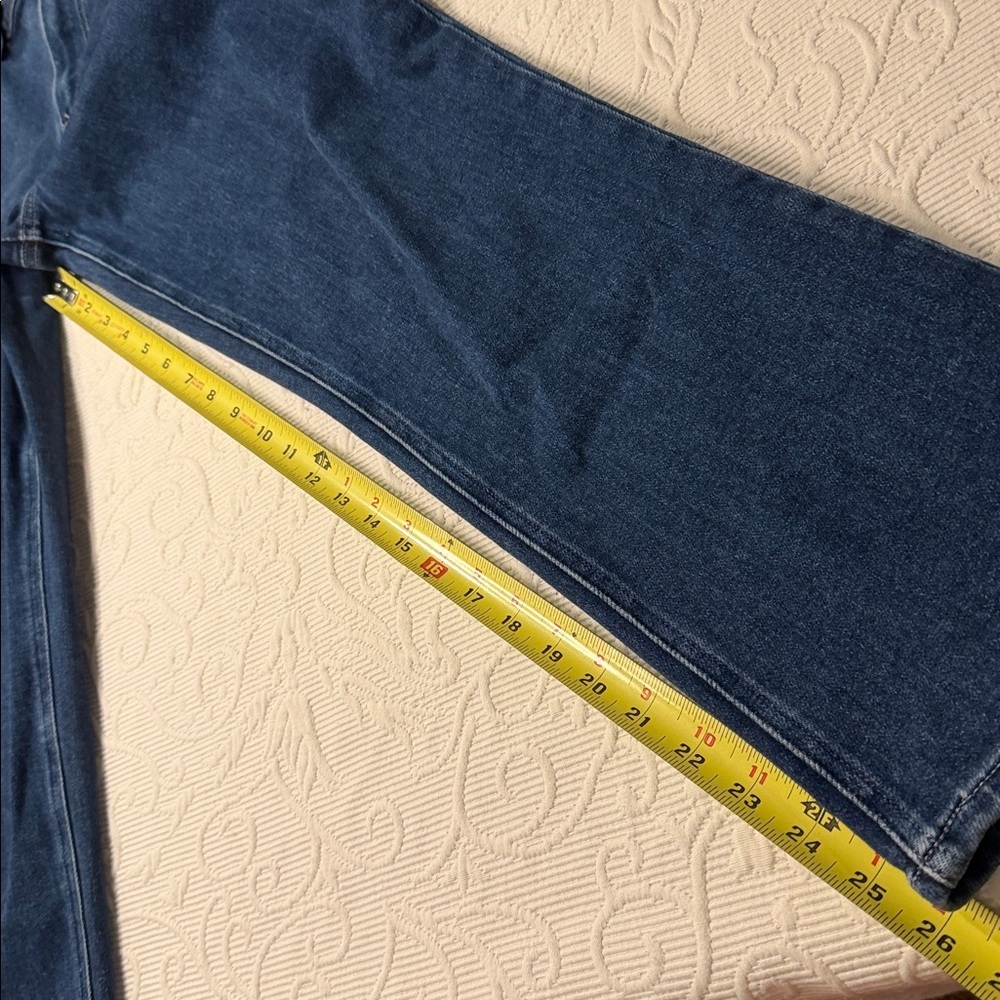 PAIGE Women's Cindy  Denim Skinny Jeans. Size 31 - Picture 10 of 10